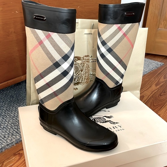 clemence rain boot burberry